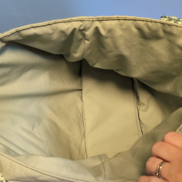 Lace Distressed swing dress & Quilted matching bag Duo - Picture 11 of 11